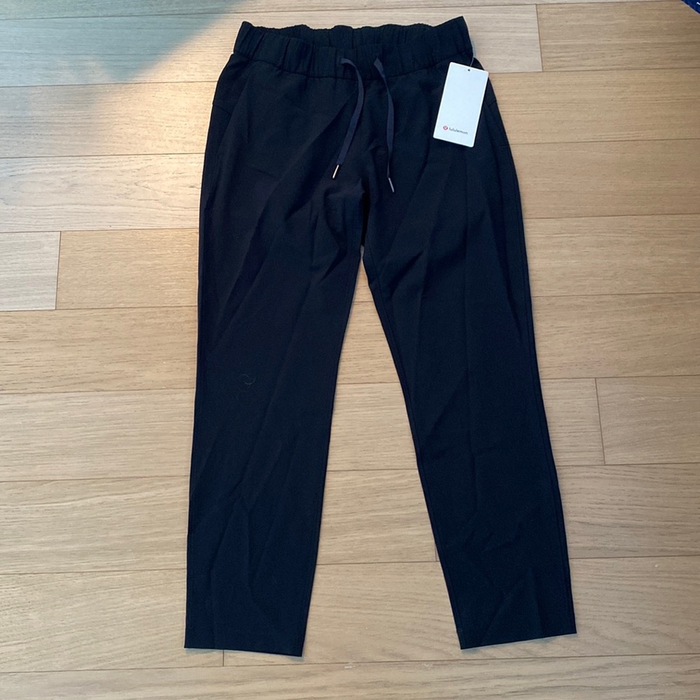 Lululemon On The Fly Pant - NWT
